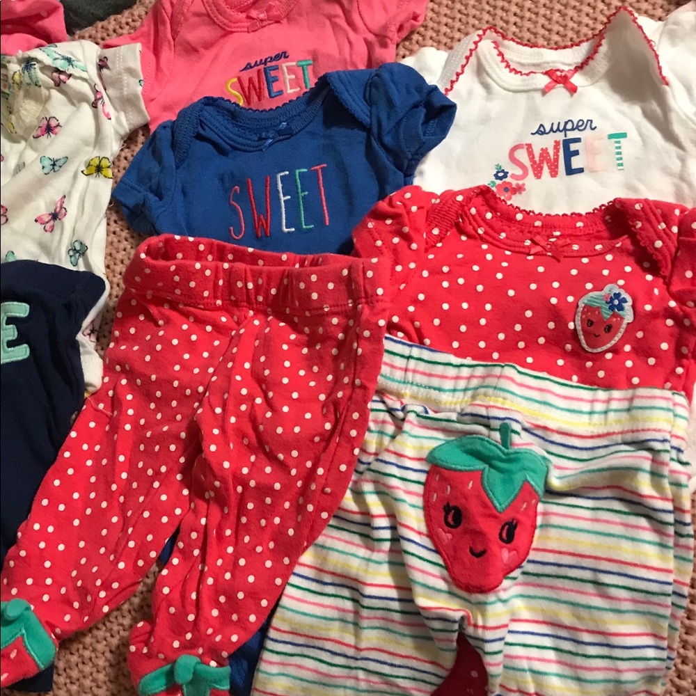 Carter’s preemie girls lot